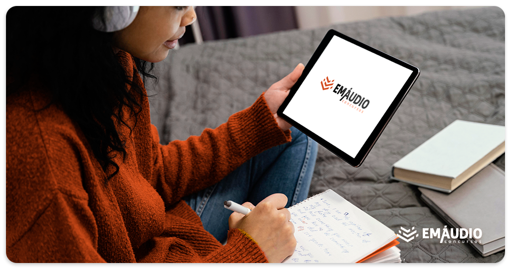 Aluno estudando online